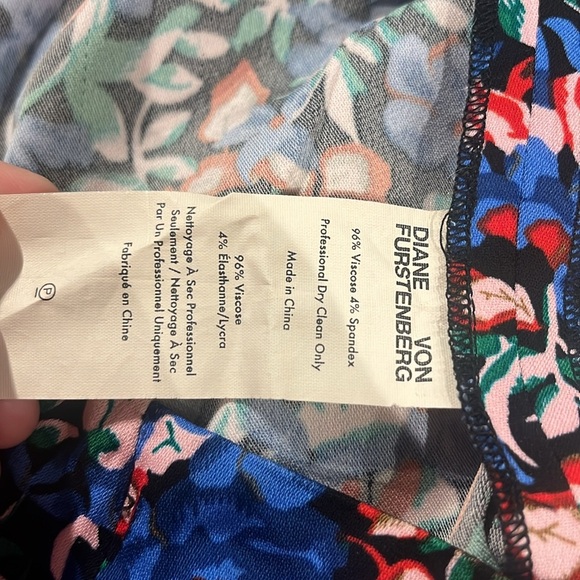 Diane Von Furstenberg Pencil Floral Skirt - Picture 5 of 7